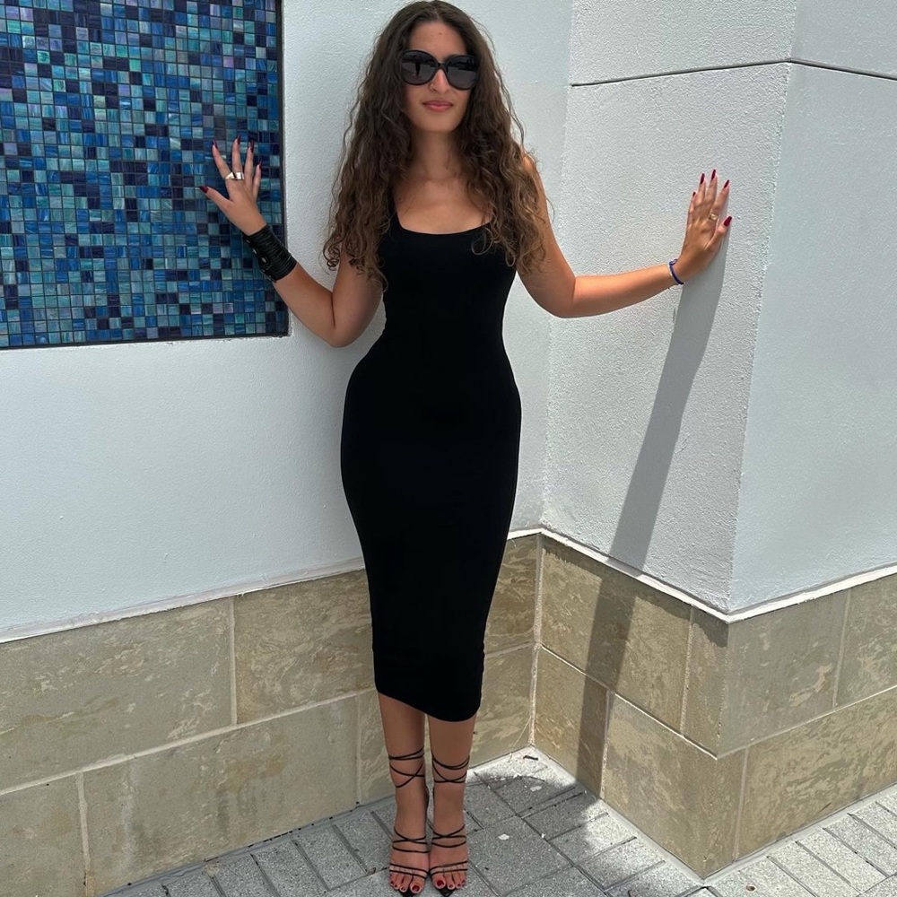 Gorgeous Classic Maxi Dress Double Layered ✨